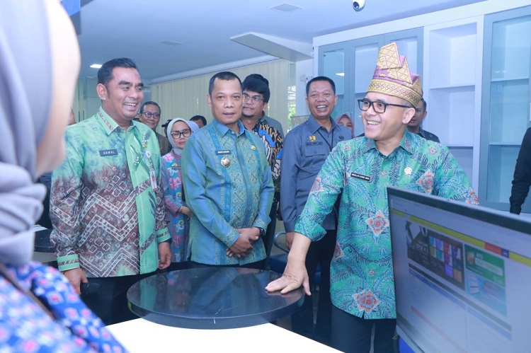 Menpan Rb Dorong Mpp Pekanbaru Terapkan Pelayanan Digital Berita Riau