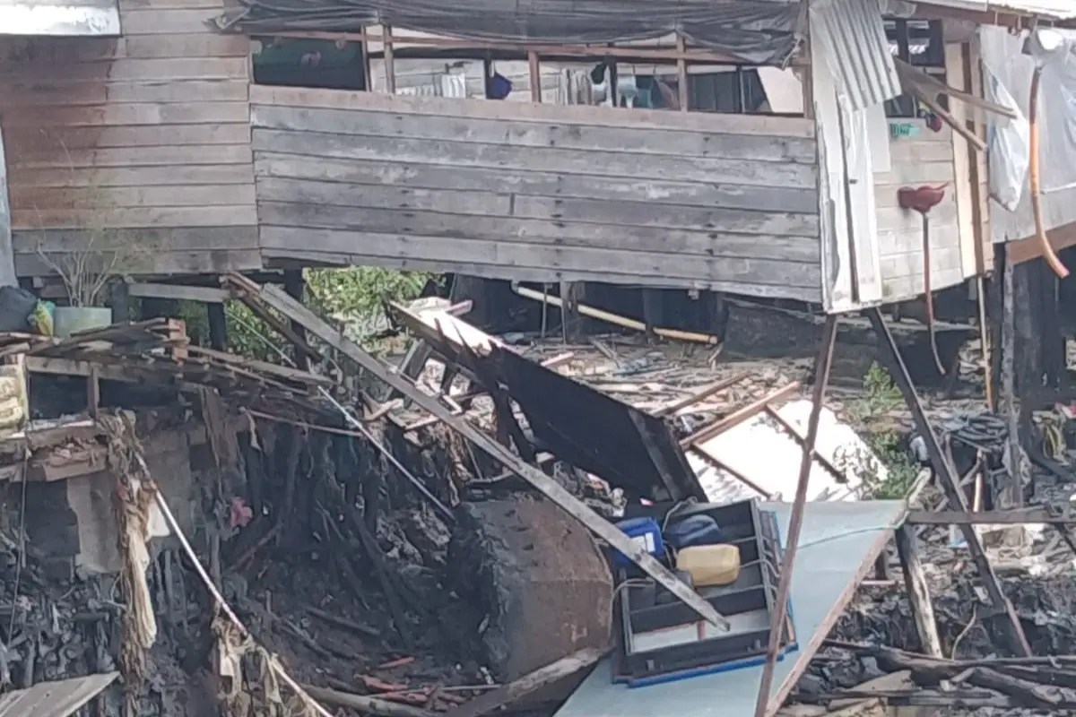 Bencana Longsor Terjang Kuala Enok Inhil, 14 Rumah Terdampak dan Belasan KK Mengungsi