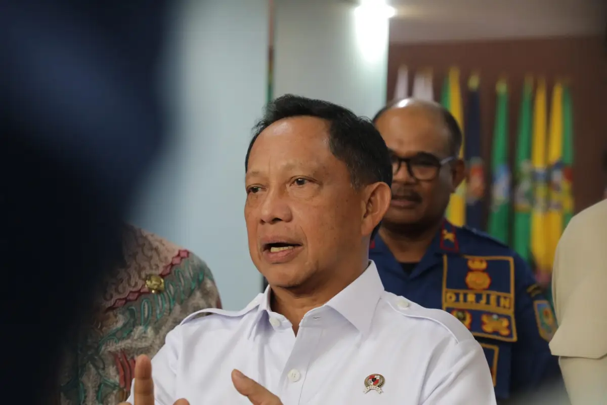 Besok, Pemerintah Umumkan Aturan WFH Bagi ASN dan Swasta Untuk Hemat BBM