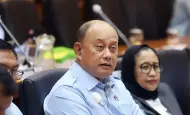 BREAKING NEWS- Presiden Prabowo Pecat Kepala BGN Dadan Hindayana