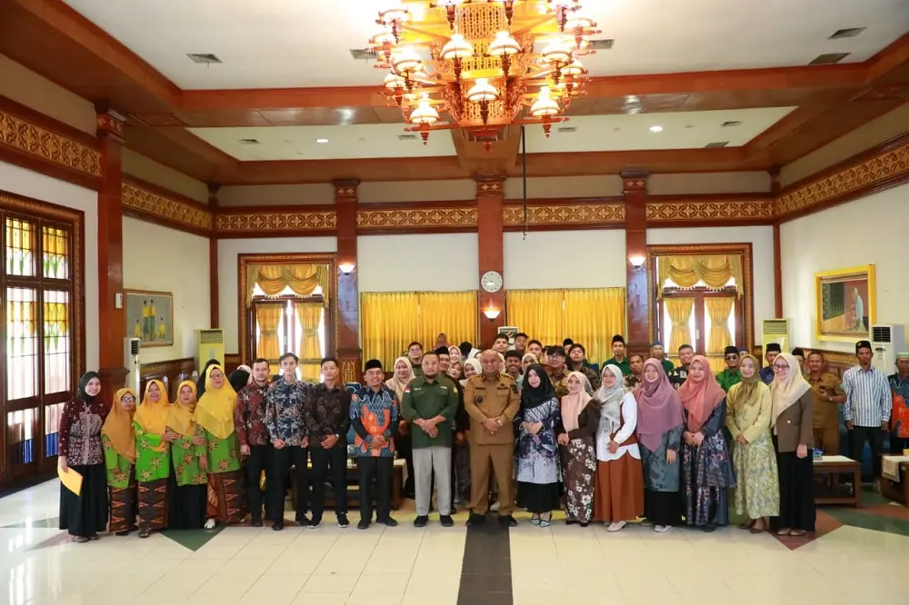 Diketuai Suharto, Wabup Syamsurizal Ajak Alumni FEB UMRI Siak Manfaatkan Peluang Bisnis