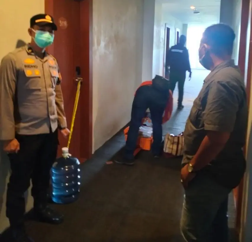 Dokter Spesialis Ditemukan Tewas Terduduk di Hotel Favor Pekanbaru, Penyebabnya Masih Misteri