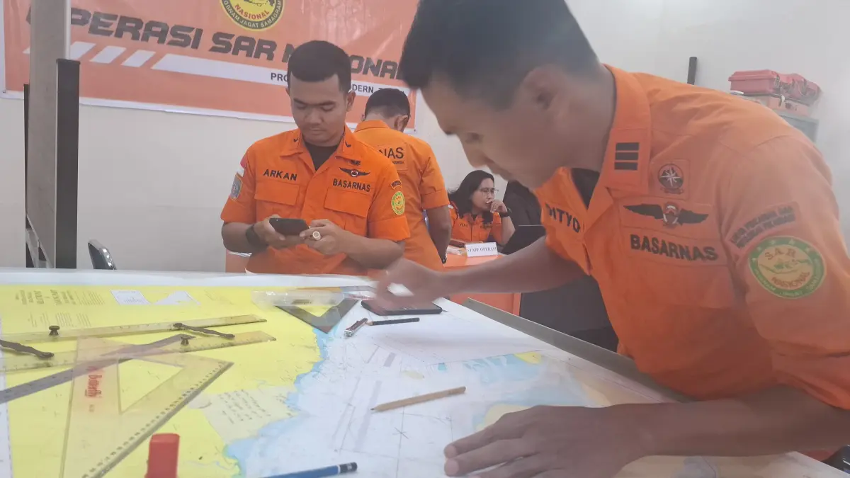 Dramatis! Kapal Feri Meledak di Selat Malaka, Tim SAR Evakuasi 150 Penumpang