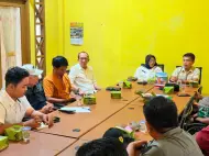 Eko Trisno Inisiasi Gotong Royong Swasta Perbaiki Jalan Lipatkain–Gema