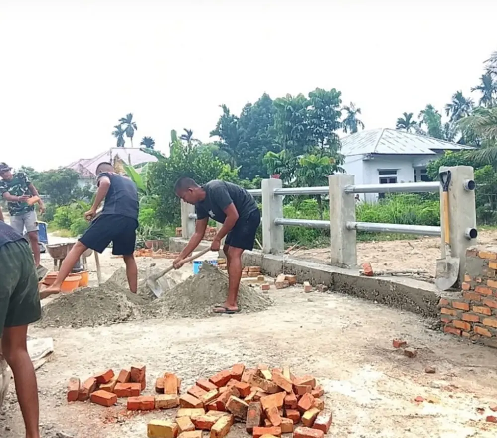 Hubungkan Jalan As Shofa dan Payung Sekaki, Kodim 0301/Pekanbaru Gesa Penuntasan Jembatan Garuda Armco