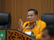 Ikut Prihatin, Plt Gubernur Riau Kirim Bantuan untuk Korban Kebakaran di Inhil