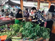 Jemput Bola ke Pasar, AO BRK Syariah Gencarkan Edukasi Gadai Emas untuk Pedagang Pasar
