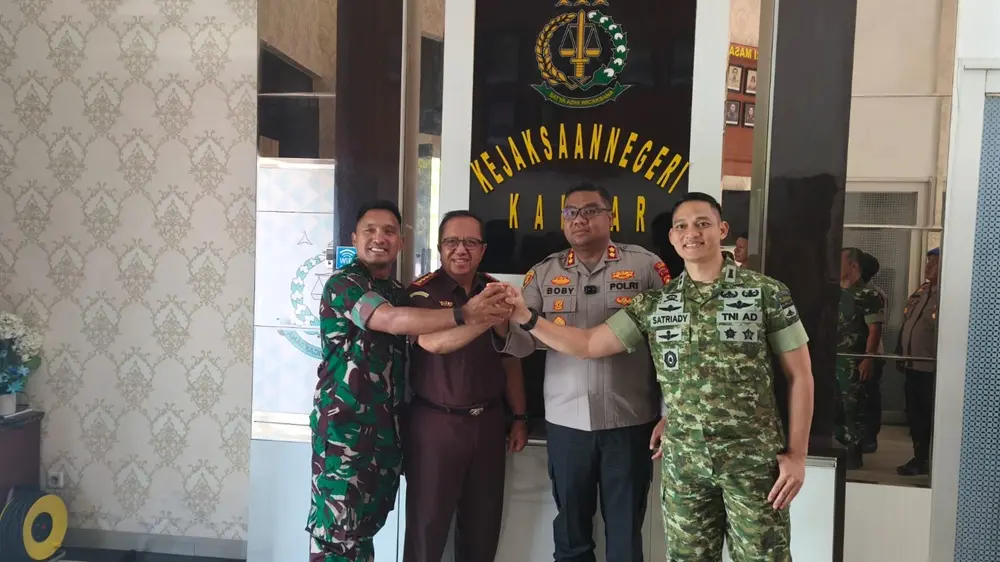 Kajari Kampar Terima Kunjungan Kapolres, Perkuat Sinergi Penegakan Hukum Bersama TNI