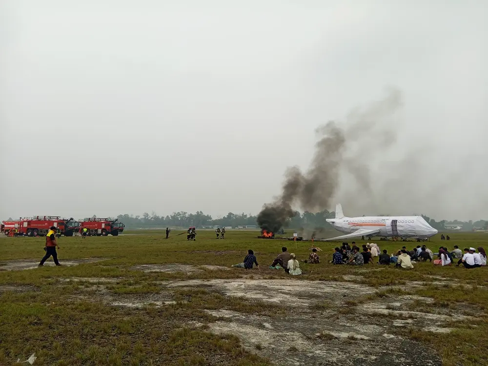 Kepulan Asap dari Pesawat dan Histeris Sandera, 320 Personel Gabungan Dikerahkan