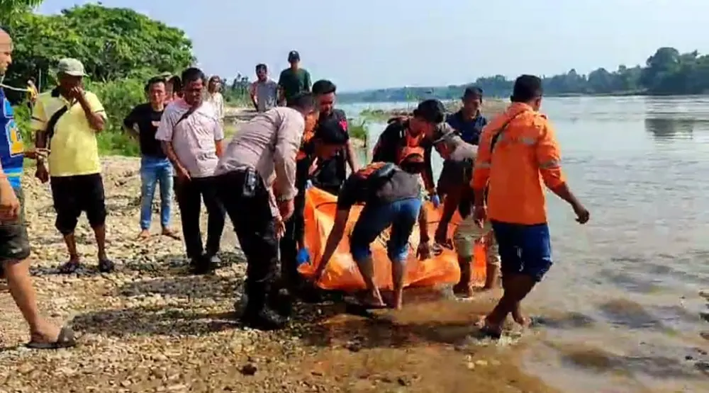 Korban Terjatuh dari Jembatan Rantau Berangin Ditemukan Meninggal Dunia Setelah Tiga Hari Pencarian