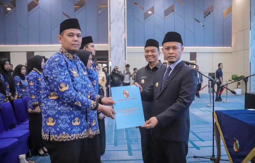 Lantik 200 PNS Baru, Wali Kota Pekanbaru Tegaskan Peningkatan Pelayanan Masyarakat dan Loyalitas