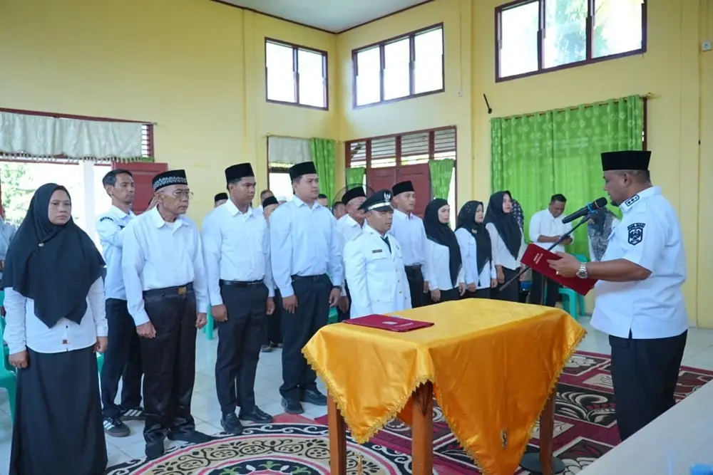 Lantik Pj Penghulu Tumang dan Bapekam Suak Lanjut, Wabup Perintahkan Ahmad Sultoni Segera Gelar PAW