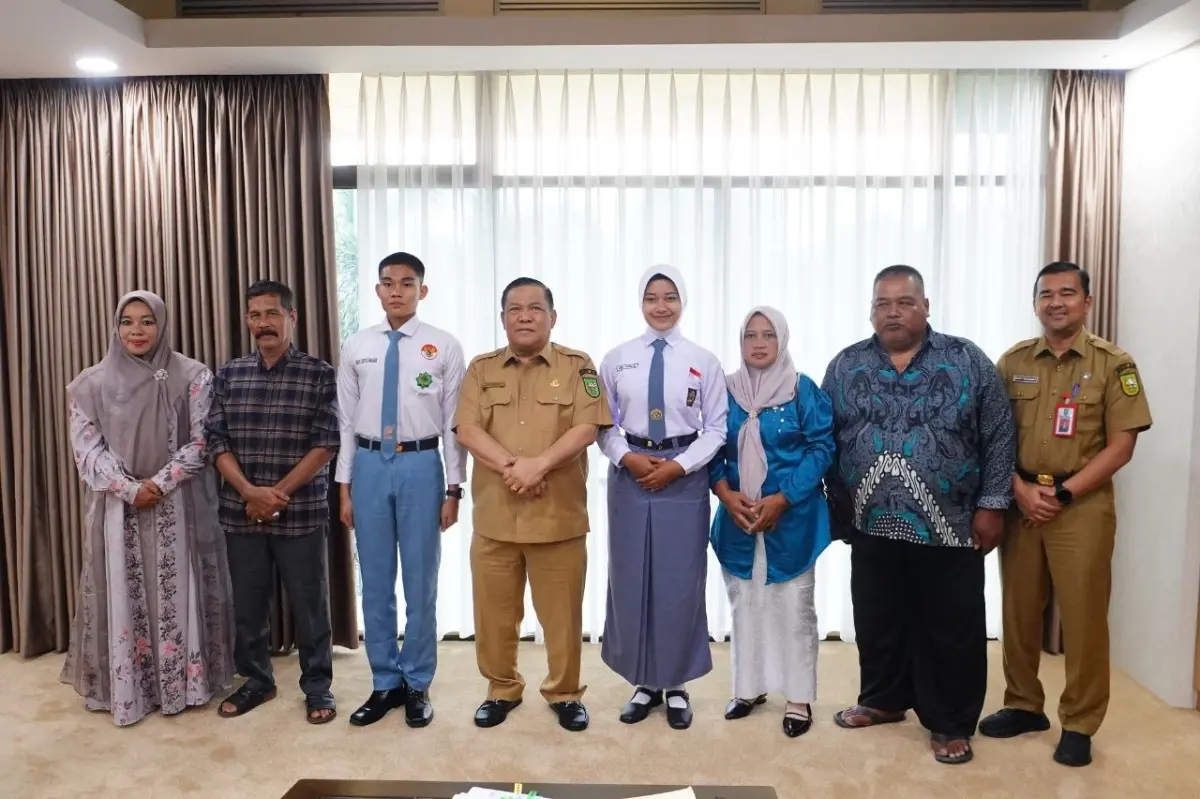 Plt Gubri Lepas 2 Calon Paskibraka Nasional, Optimis Jadi Pengibar Bendera Pusaka
