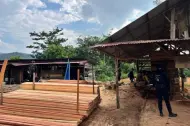 Polda Riau Bongkar Sawmil Ilegal di Kampar, Ratusan Kayu Disita dan Mandor Ditahan