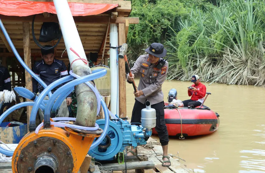 Tak Ada Ampun! Tim Gabungan Musnahkan 145 Rakit PETI di Sungai Kuantan