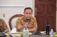 Tak Gunakan APBD, Pengadaan HP untuk Pengurus RT dan RW Gandeng Swasta