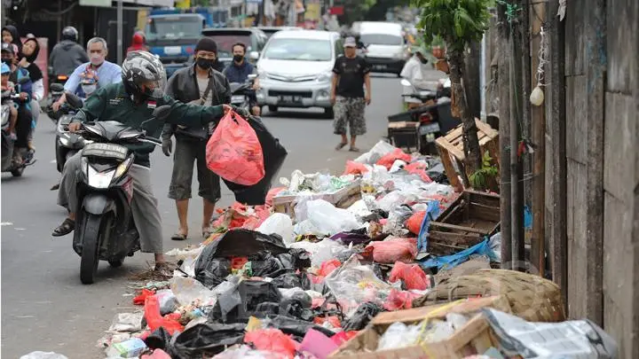Wako Pekanbaru Dorong LPS Awasi Warga Buang Sampah dan Beri Edukasi