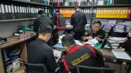4 Jam Jaksa Geledah Kantor Bupati Meranti, Bongkar Dugaan Korupsi BBM Kendaraan Dinas