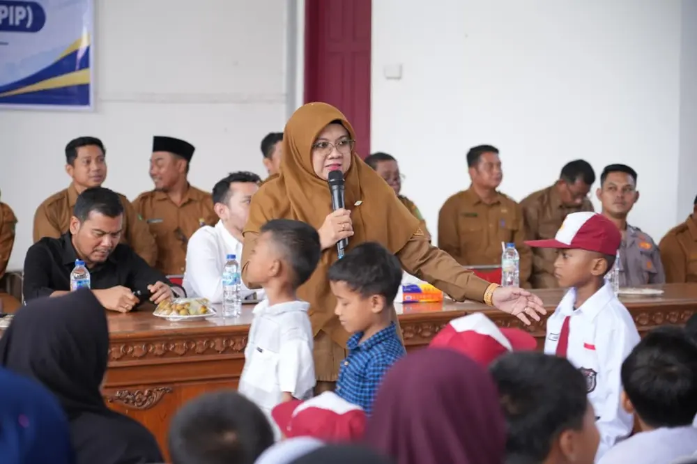 517 Pelajar Siak Terima PIP, Bupati Afni Tegaskan tak Boleh Ada Anak Putus Sekolah