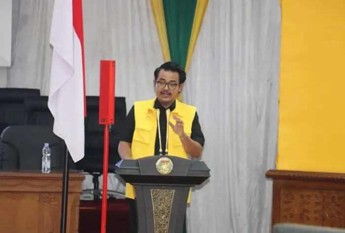 "Angek-Angek Cik Ayam” Menggema di DPRD Kampar, Fraksi Golkar Sindir Kinerja Pemkab