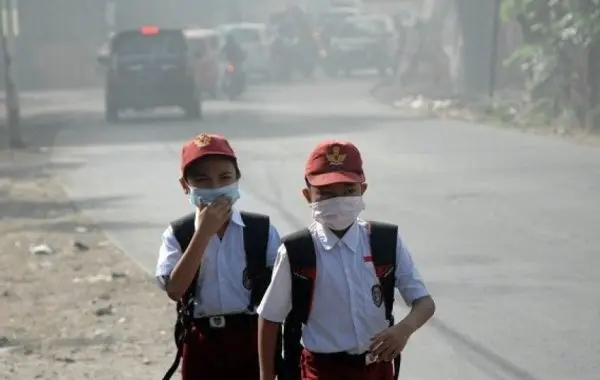 Asap Karhutla Makin Parah, Disdik Pelalawan Wajibkan Siswa Pakai Masker dan Larang Aktifitas di Luar