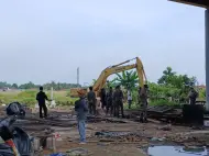 Bakal Dibangun Taman 1 Hektar, Bangunan di Bawah Jembatan Leighton Dibongkar