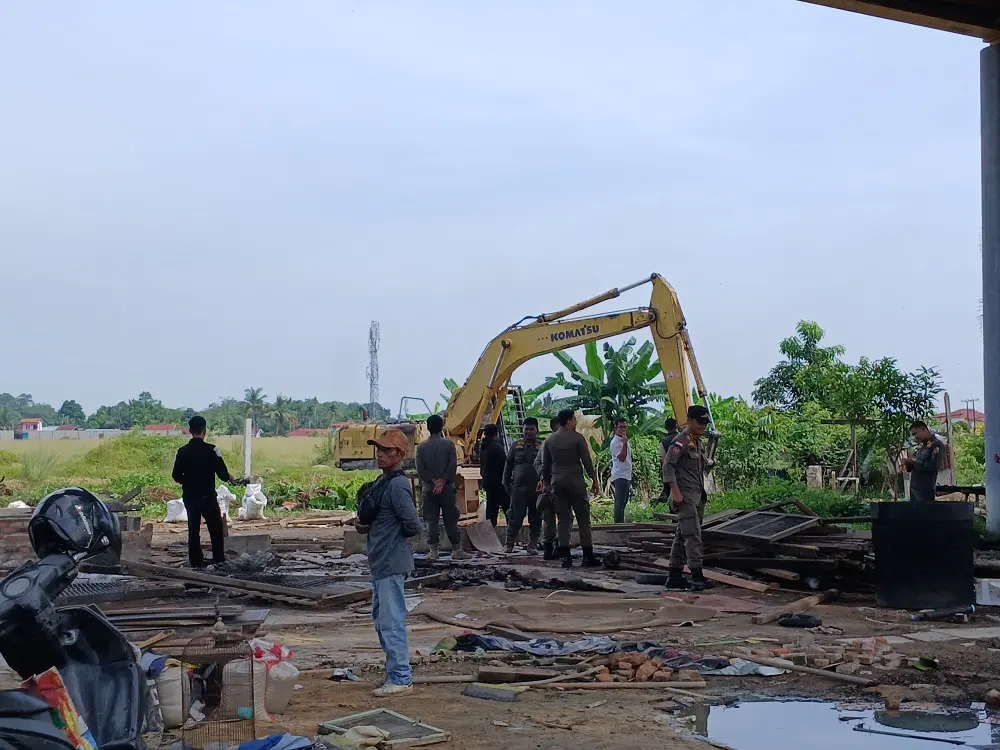 Bakal Dibangun Taman 1 Hektar, Bangunan di Bawah Jembatan Leighton Dibongkar