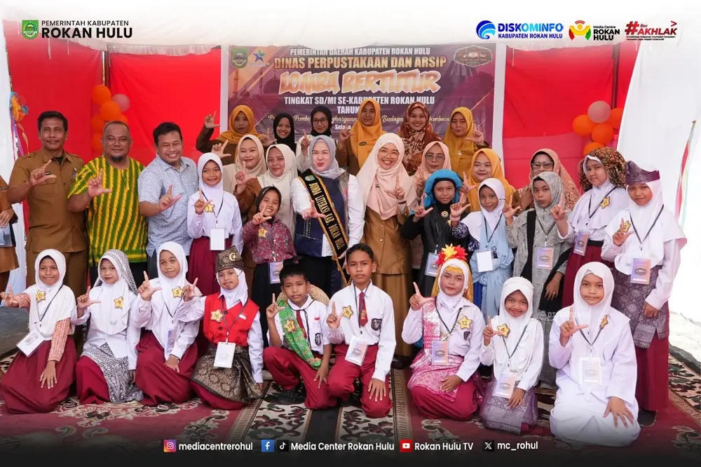 Bunda Literasi Rohul dr. Yeni Dwi Putri Buka Lomba Bertutur Tingkat SD/MI