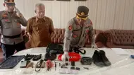 Thumbnail Dikenal Pendiam, Siswa MAN 3 Padang Peledak Bom Mengaku Belajar dari Internet