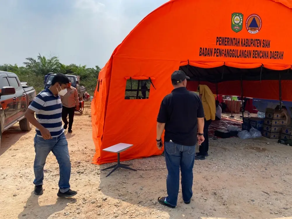 Dobrak Keterbatasan Sinyal, Diskominfo Siak Pasang Akses Internet di Area Karhutla