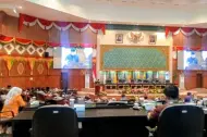 DPRD Riau Umumkan Komisioner KI dan KPID Terpilih dan Cadangan, Ini Nama-namanya