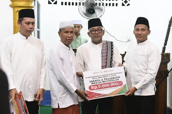 Dukung Visi Generasi Qurani, Pemko Tanjungpinang dan BRK Syariah Salurkan Bantuan di Masjid Al Jannatul A’la Dompak