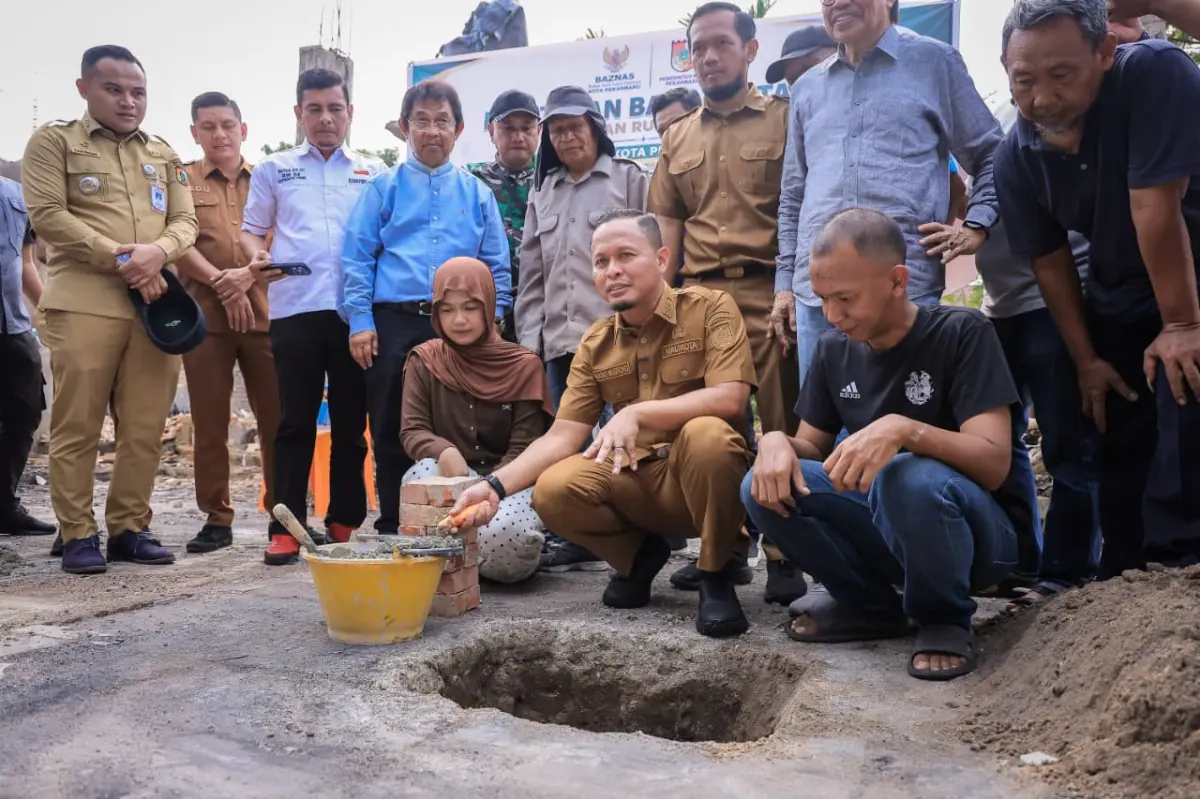 Gandeng BAZNAS, Wako Agung Bangunkan Rumah untuk Korban Kebakaran di Marpoyan Damai
