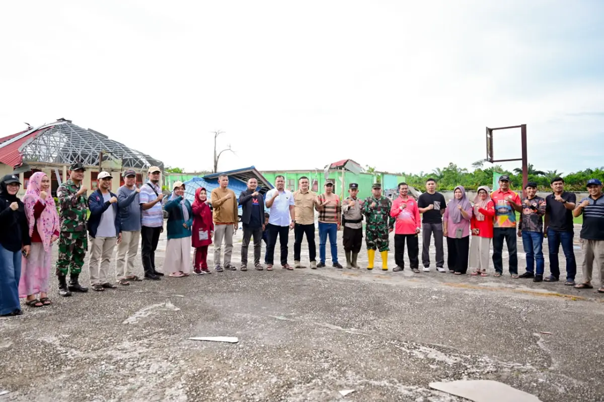Gerak Cepat! Camat dan Stakeholder Bandar Laksamana Tangani Korban Puting Beliung