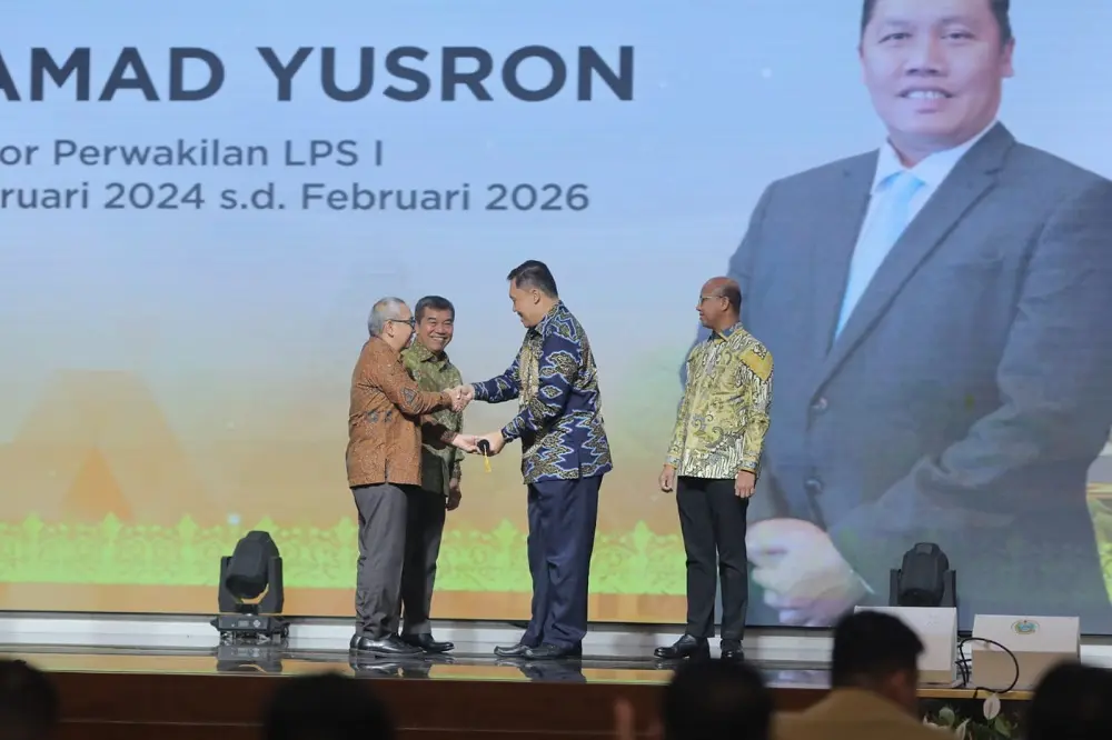 Gubernur Booby Nasution Kukuhkan Kepala Perwakilan LPS I