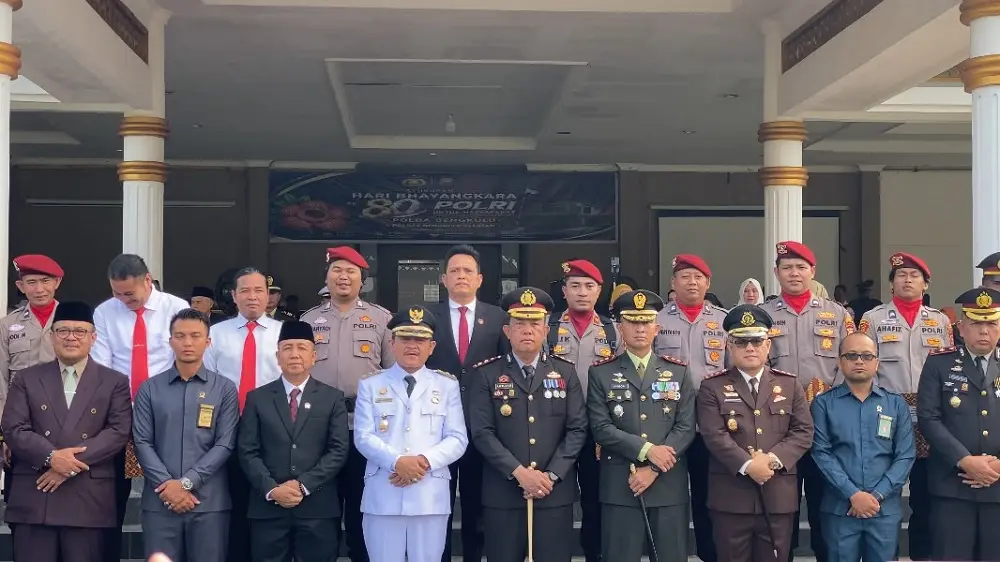 HUT Bhayangkara ke-80, Polres Bengkulu Selatan Beri Penghargaan untuk 25 Personel dan Warga Berprestasi