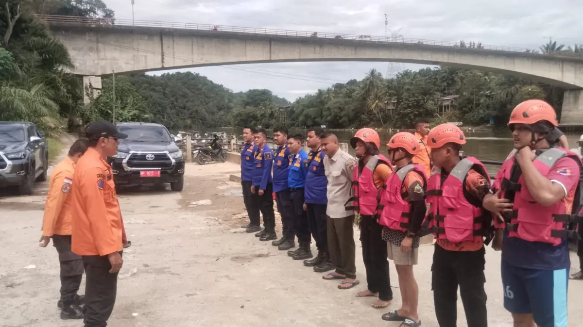 Identitas Pria yang Diduga Terjun dari Jembatan Rantau Berangin Terungkap, Tim Gabungan Masih Lakukan Pencarian