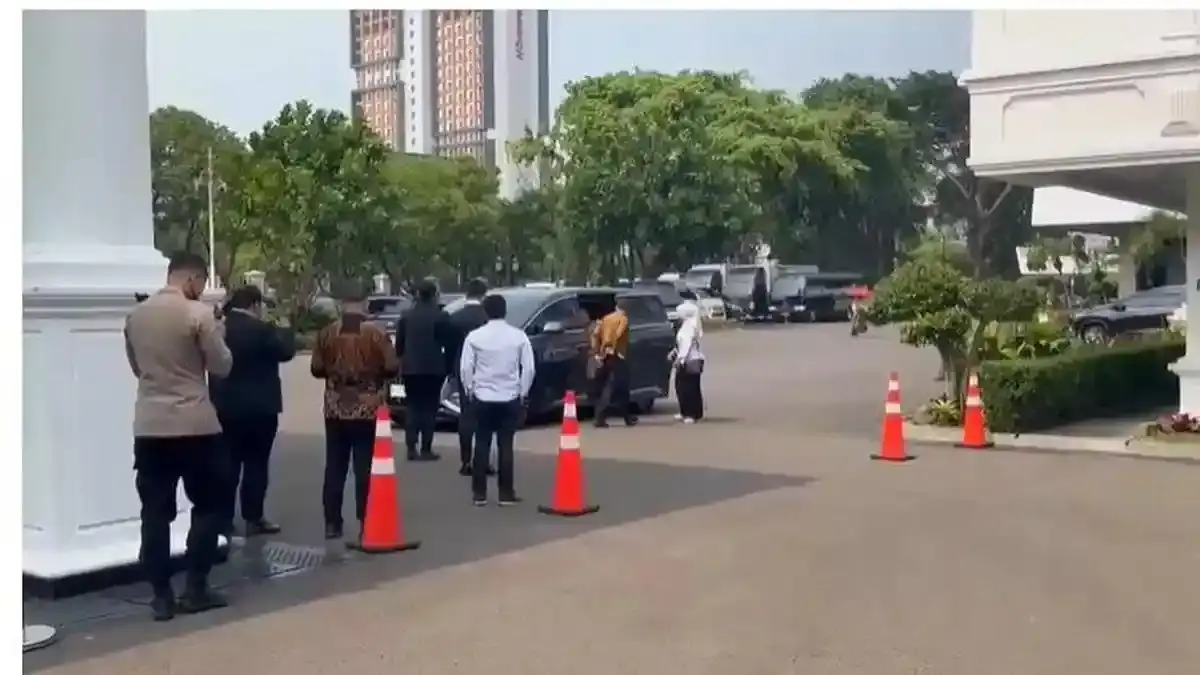 Ini Daftar Pejabat yang Dilantik Sore ini, Ada Eks Menkopolkam, Jusuf Hamka dan Aktivis Rocky Gerung