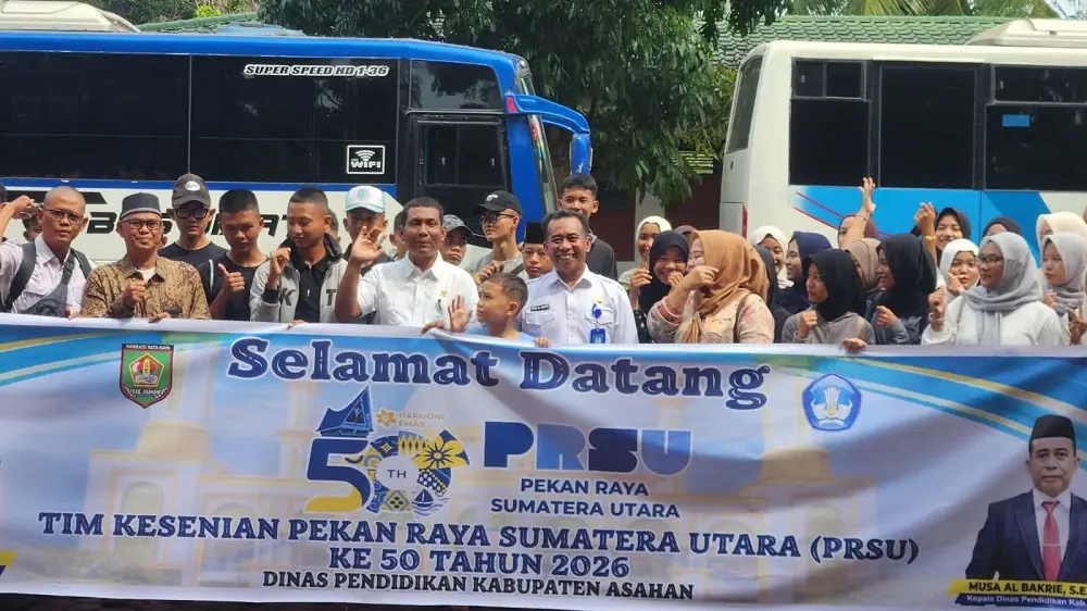 Kadisdik Asahan Resmi Lepas Tim Kesenian ke Pekan Raya Sumut ke-50 di Medan