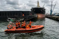 Kapal Tenggelam di Pelabuhan Tanjung Buton Siak, 1 Orang Tewas dan 3 Dalam Pencarian