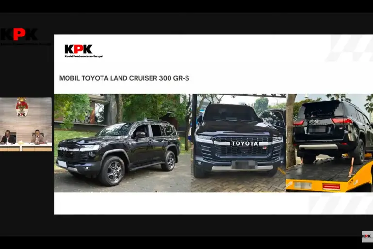 KPK Sita Mobil Mewah Land Cruiser Bupati Kuansing yang Disembunyikan di Pematang Siantar