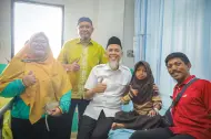 Thumbnail Kunjungi Korban Keracunan MBG, Wali Kota Dumai Harap Kejadian Tak Terulang Lagi