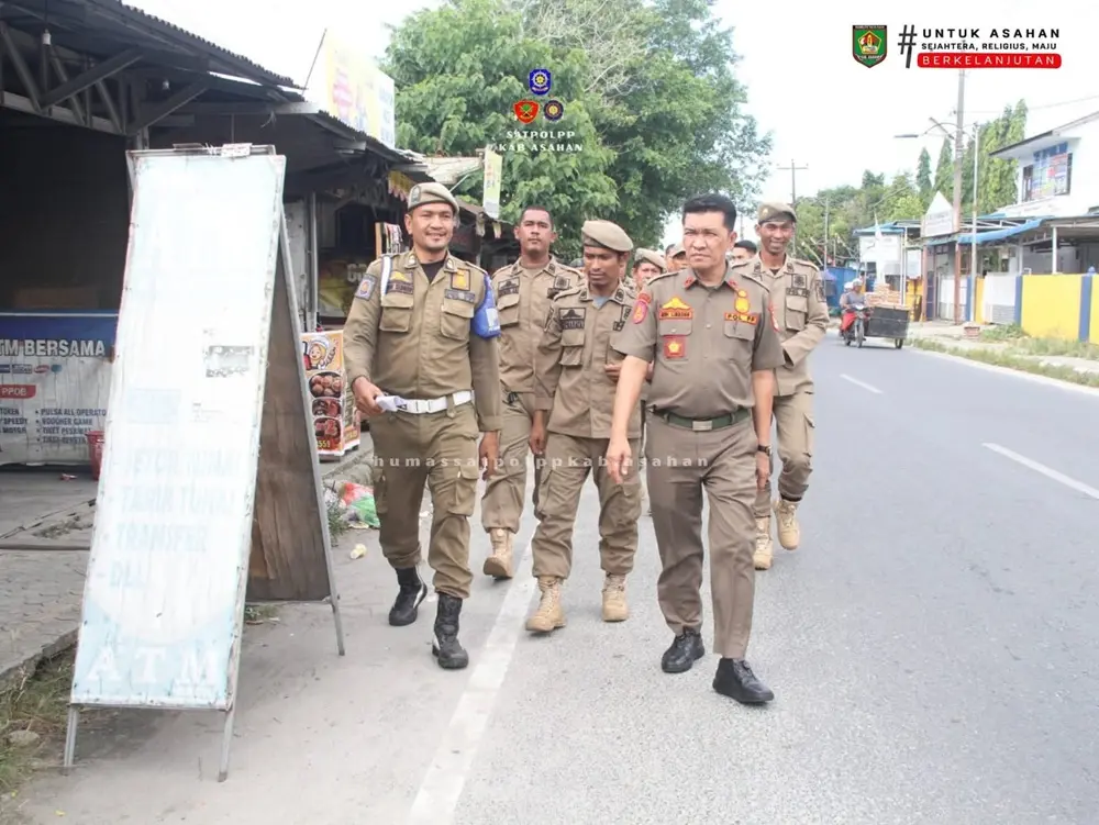 Mantapkan Persiapan HUT Ke-81 RI, Satpol PP Asahan Gelar Gladi Defile Pembagian Bendera Merah Putih