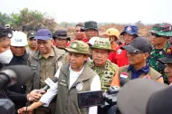 Thumbnail Menhut Perkirakan 1 September Ada Potensi Hujan Besar di Riau, 1 Helikopter Water Bombing Juga Ditambah
