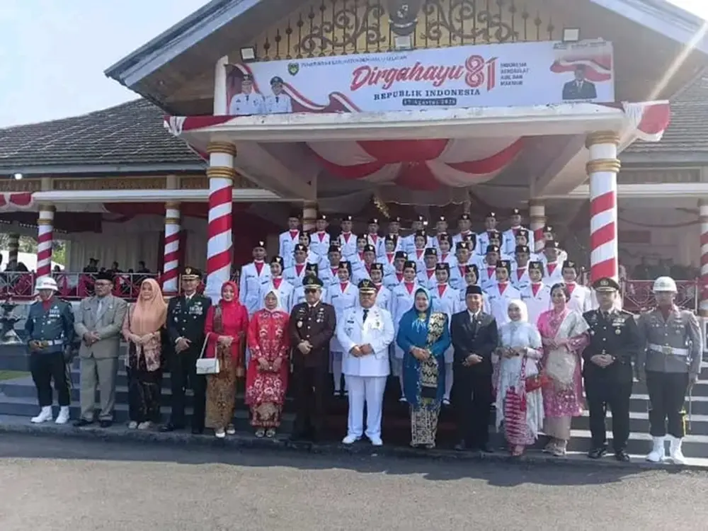 Merah Putih Berkibar di Lapangan Sekundang Setungguan, HUT RI ke-81 Bengkulu Selatan Berlangsung Khidmat