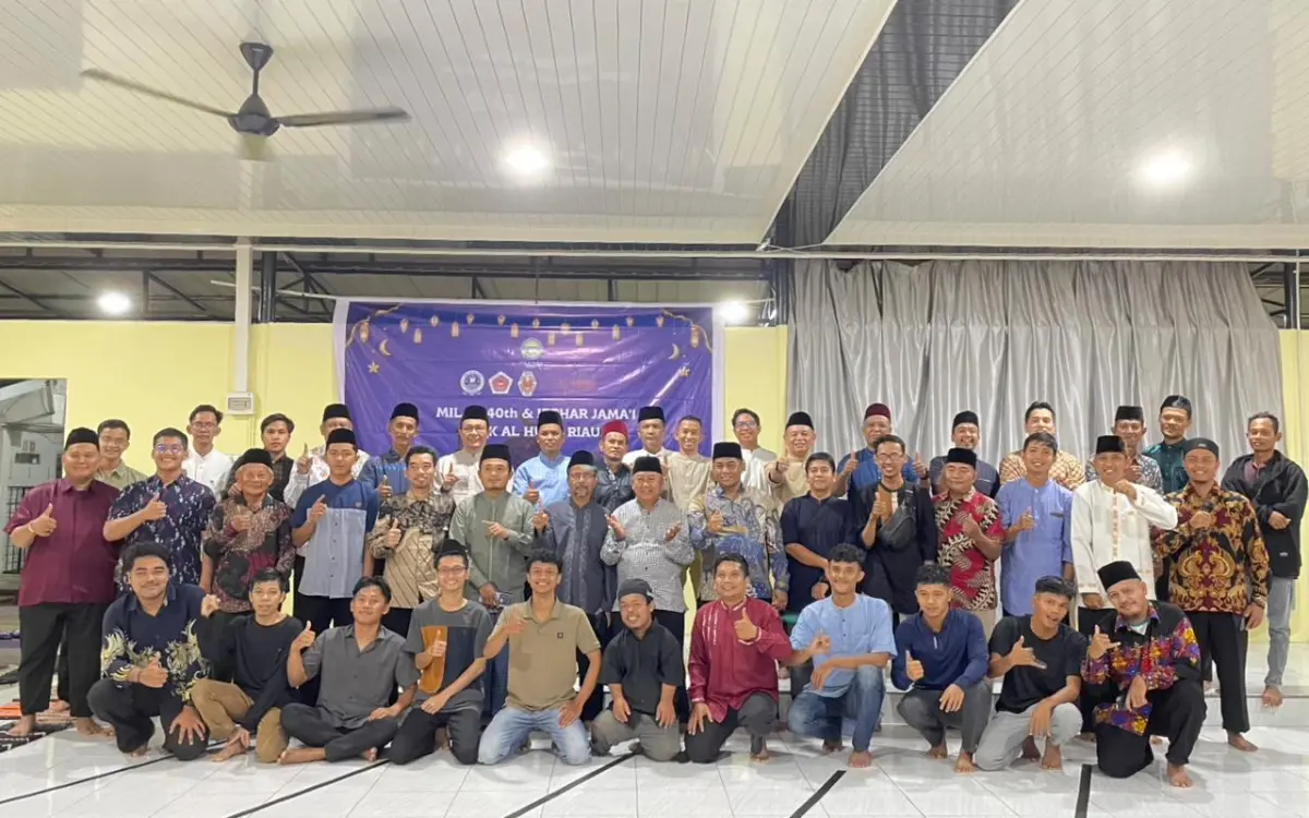 Milad ke-40 Yayasan Al-Huda Riau, Beri Penghargaan Dosen Senior dan Pererat Silaturahmi Lintas Sekolah