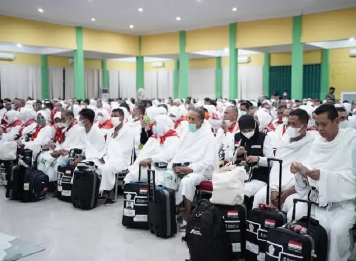 Mulai Diberangkatkan, CJH Asal Pekanbaru Kloter Pertama Terbang ke Saudi