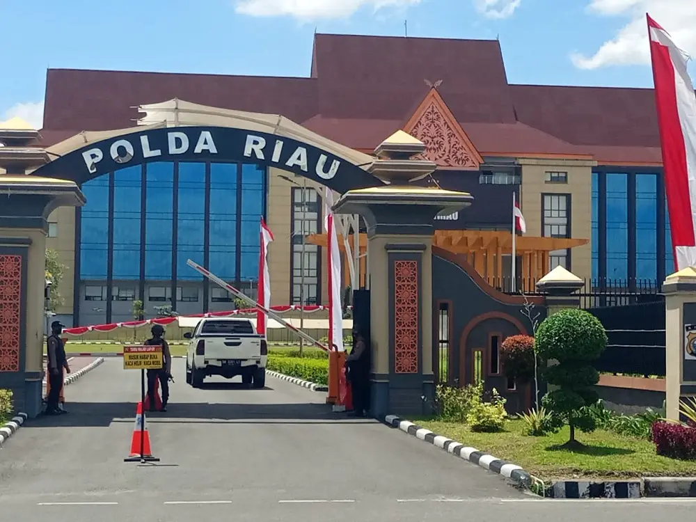 Mutasi Besar-besaran Pejabat Utama dan Kapolres Riau, Kombes Pol Akmadi Kabid Humas