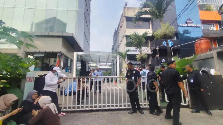 Pasca Dicopot, Kejagung Geledah Kantor BGN Pusat, Penjagaan Ketat Karyawan Dilarang Masuk