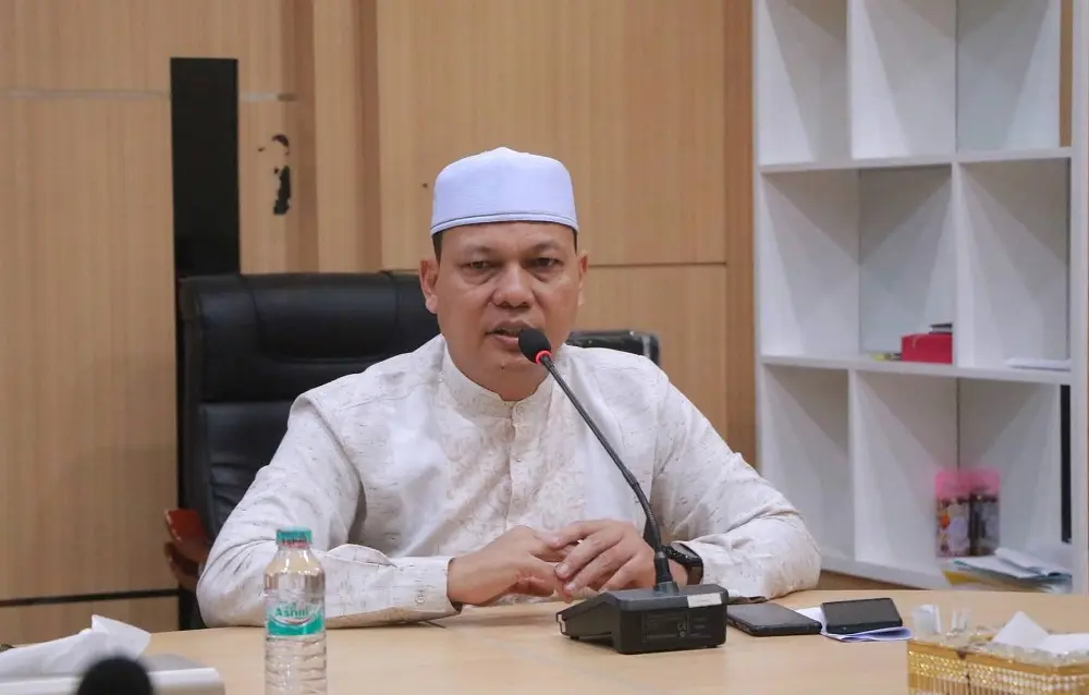 Pemko Pekanbaru Minta Komdigi Buat Regulasi Untuk Tertibkan Kabel Semrawut